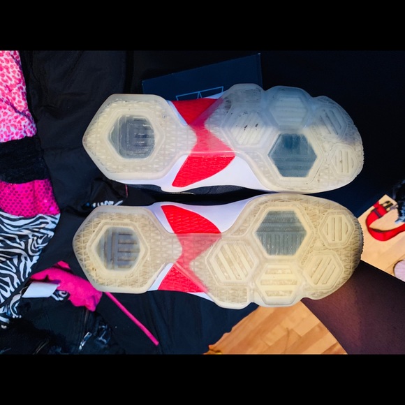 Lebron james - Picture 3 of 3